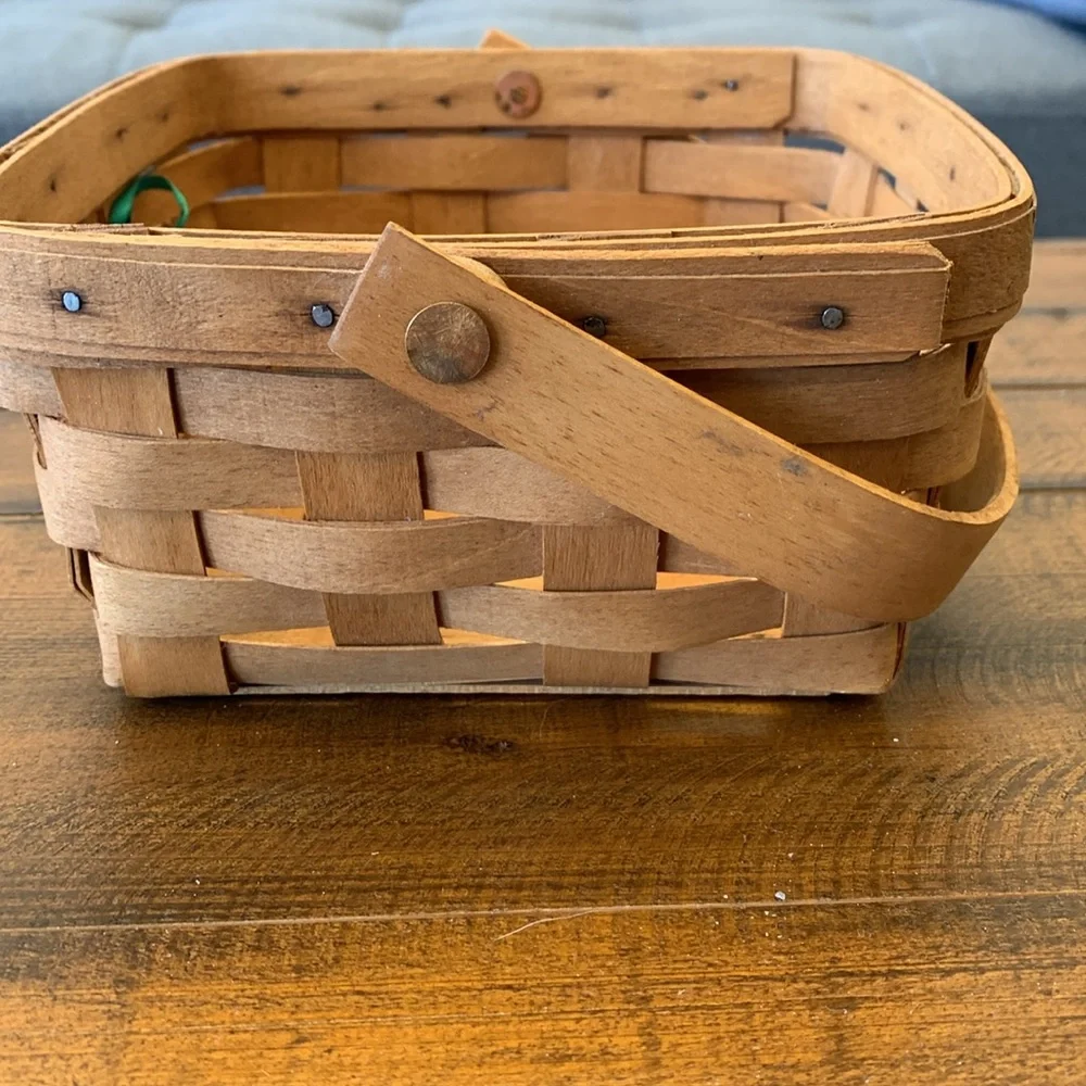 Longaberger Medium Berry Basket